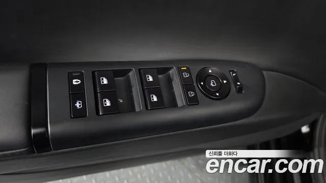 Hyundai Grandeur GN7 — Фото автомобиля 28