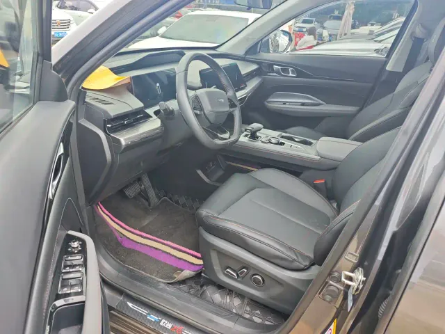 Changan Z6 — Фото автомобиля 4