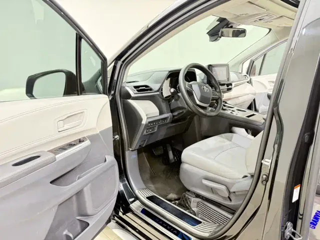 Toyota Granvia — Фото автомобиля 10