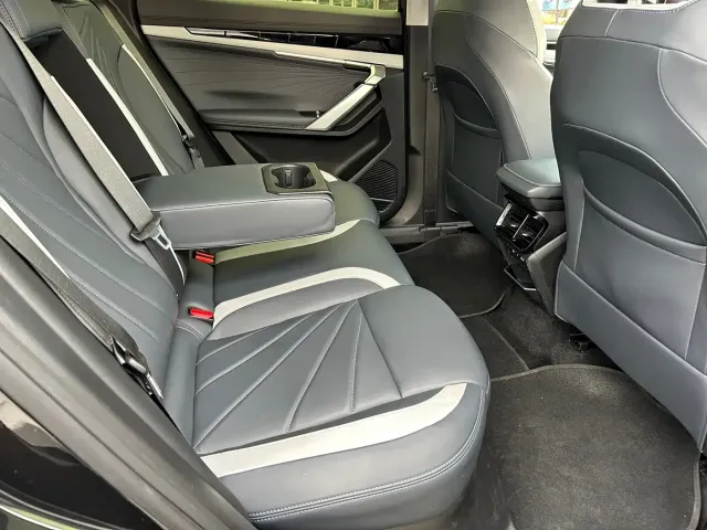Geely Boyue L 2023 1.5TD DCT Glory Edition — Фото автомобиля 22
