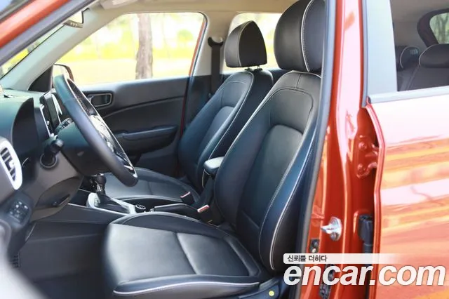 Hyundai Venue — Фото автомобиля 11