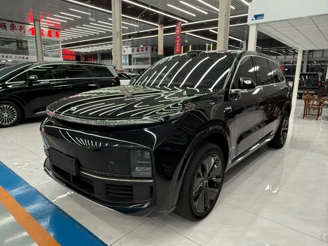 Фотография автомобиля — Li Auto L9