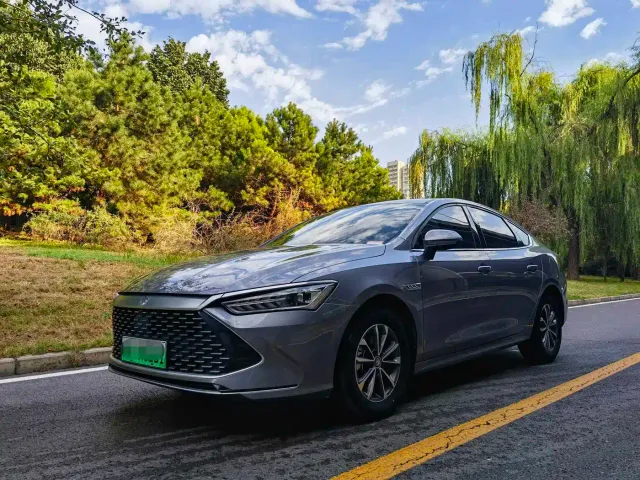 Фотография автомобиля — BYD Qin PLUS