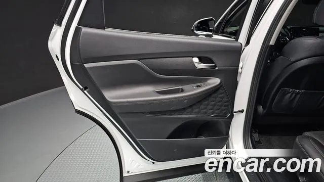 Hyundai Santa Fe — Фото автомобиля 14