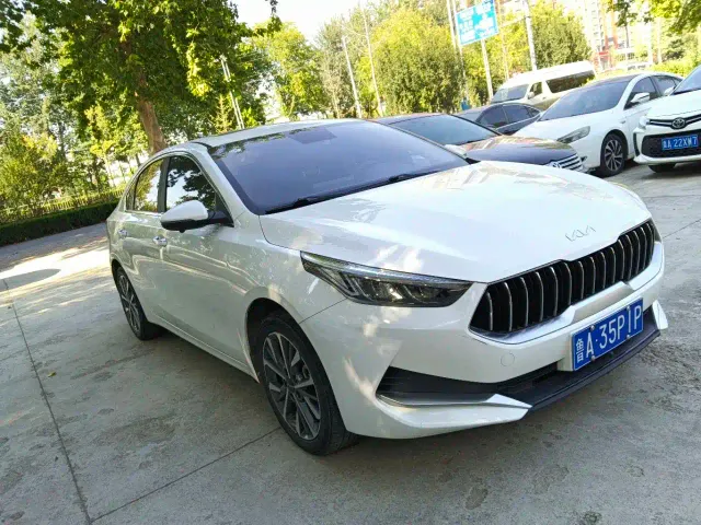 Kia K3 — Фото автомобиля 3