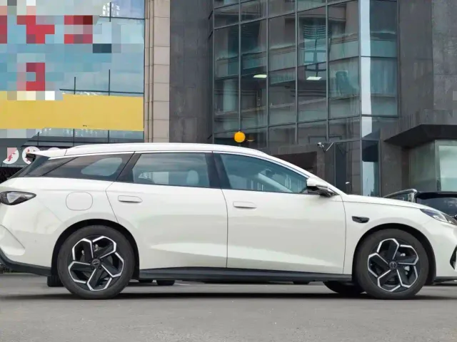BYD Seal 06 DM-i Touring — Фото автомобиля 3