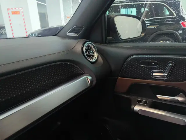 Mercedes-Benz GLB-Class — Фото автомобиля 8