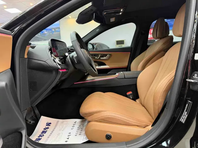Mercedes-Benz E-Class — Фото автомобиля 9