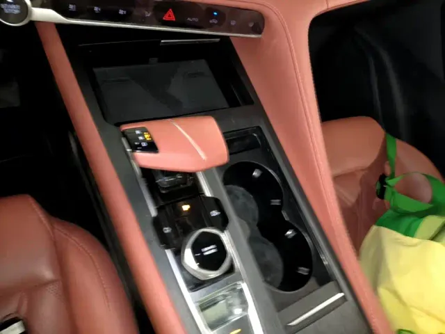 Changan CS75 Plus — Фото автомобиля 13