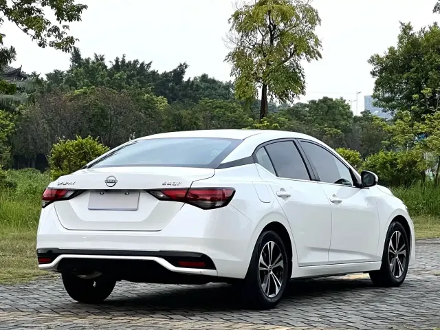 Nissan Sylphy — Фото автомобиля 4