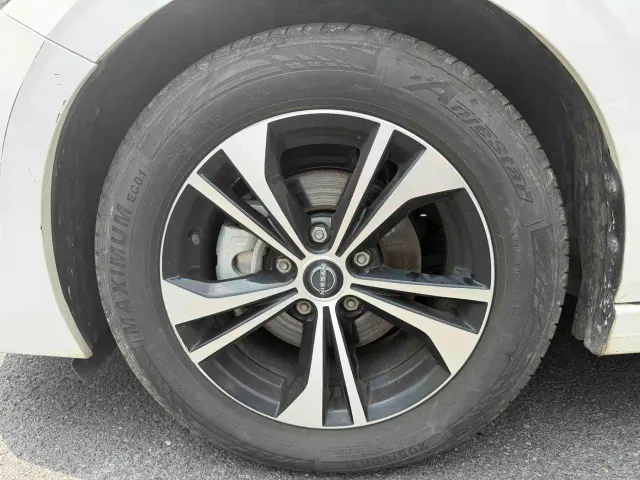 Nissan Sylphy — Фото автомобиля 15