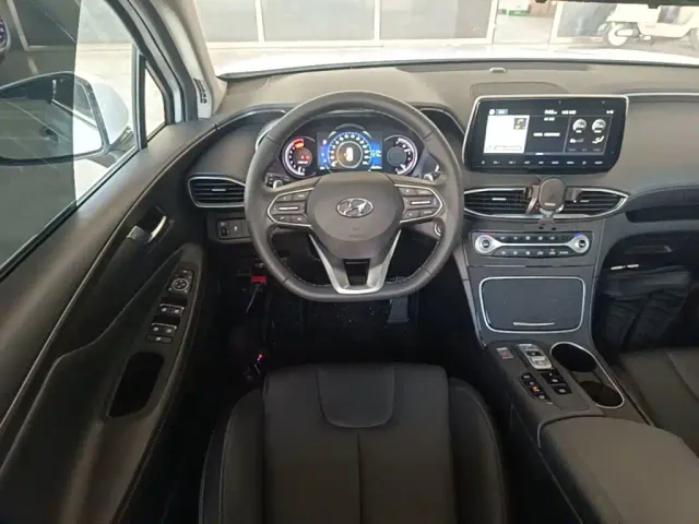 Hyundai Santa Fe — Фото автомобиля 10