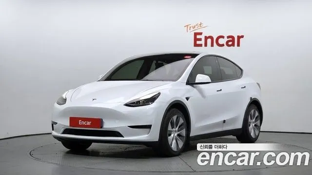 Фотография автомобиля — Tesla Model Y