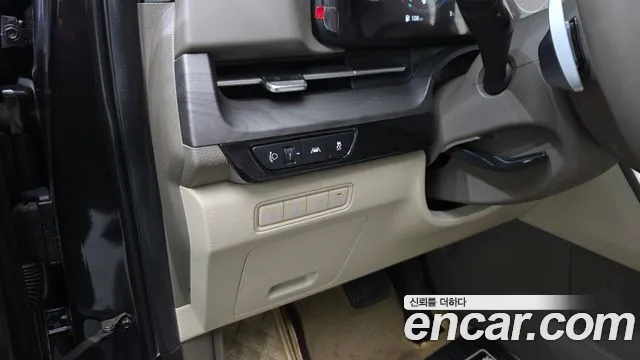 Kia Canival Carnival 4 поколение Бензин 7 мест Noblesse — Фото автомобиля 15