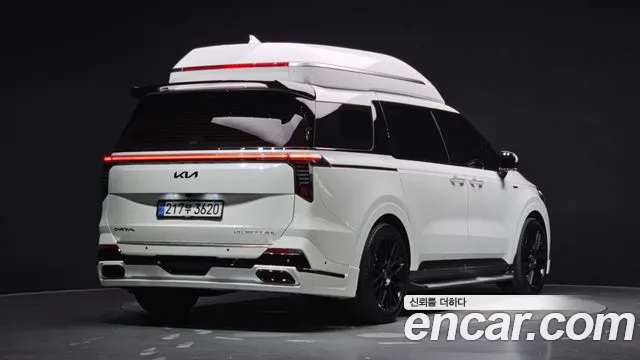 Kia Carnival Generation 4 — Фото автомобиля 2