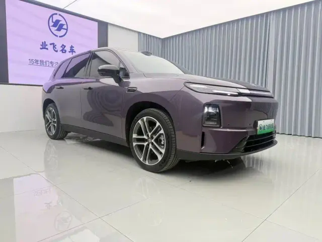 Leapmotor C10 — Фото автомобиля 3