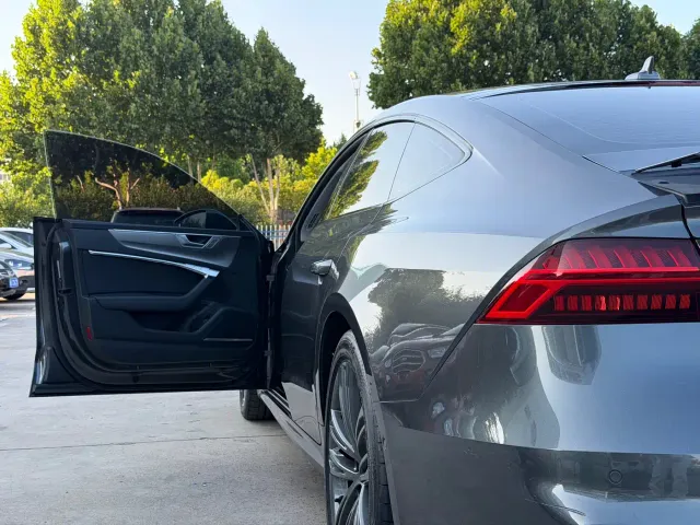 Audi A7 — Фото автомобиля 6