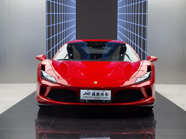 Ferrari F8 — Фото автомобиля 2