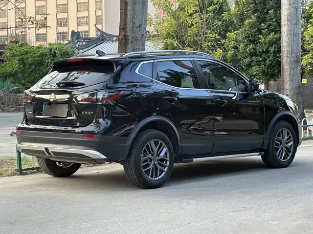 Nissan Qashqai — Фото автомобиля 7