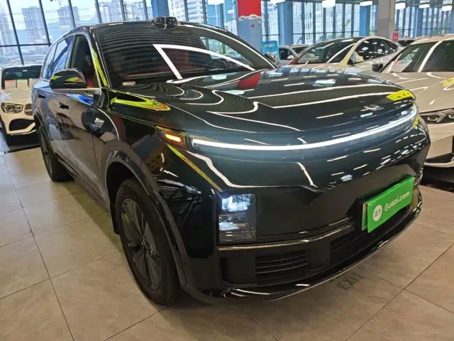 Li Auto L7 — Фото автомобиля 3