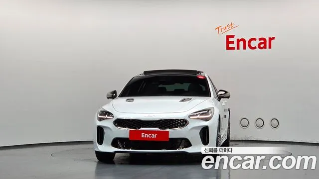 Kia Stinger Meister — Фото автомобиля 3
