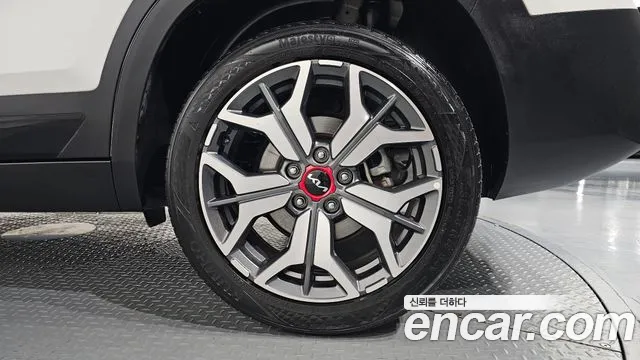 Kia Seltos — Фото автомобиля 21