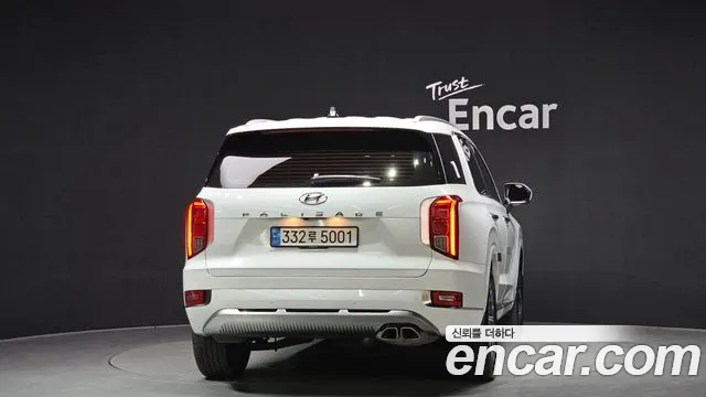 Hyundai Palisade Palisade Дизель 2.2 2WD — Фото автомобиля 4