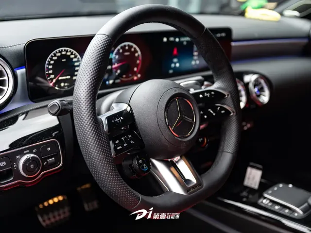 Mercedes-Benz A-Class AMG — Фото автомобиля 8