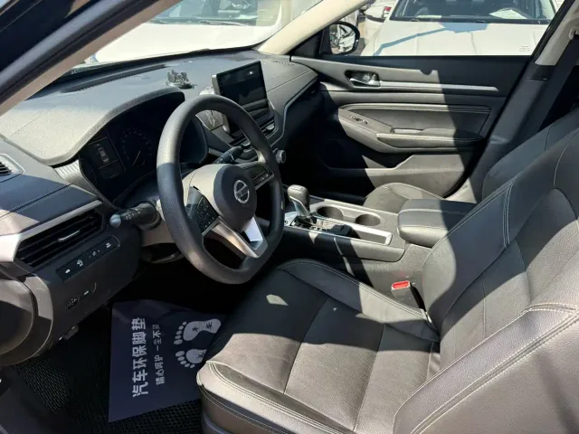 Nissan Teana — Фото автомобиля 4