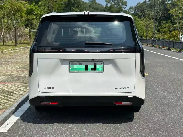 Maxus Dajia 7 — Фото автомобиля 8