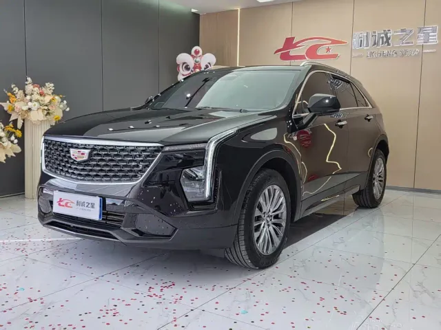Фотография автомобиля — Cadillac XT4