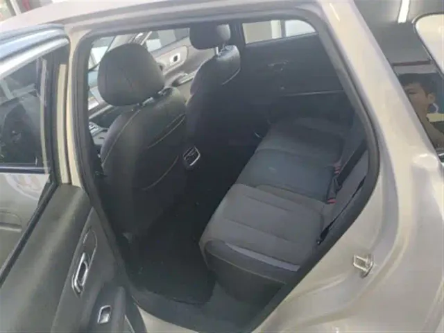 Changan Qiyuan Q05 — Фото автомобиля 6