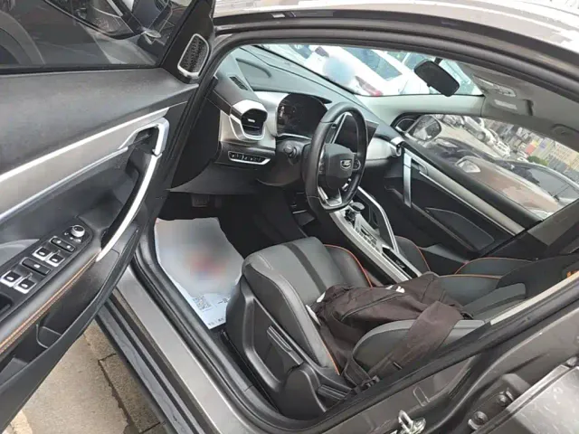 Geely Binyue — Фото автомобиля 15