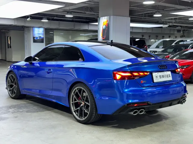 Audi S5 — Фото автомобиля 5
