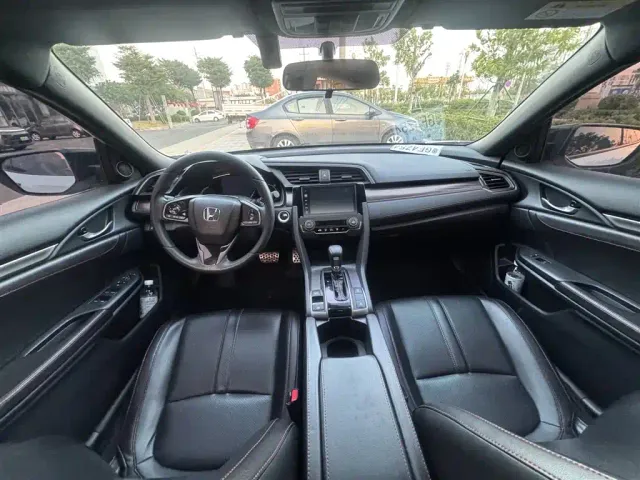 Honda Civic — Фото автомобиля 6