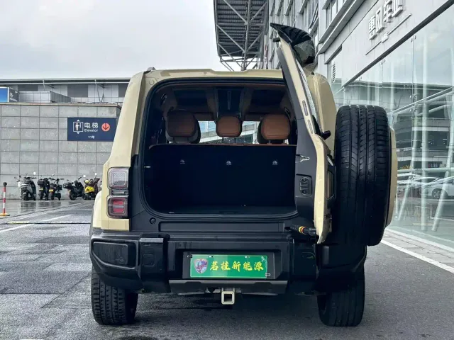 iCAR V27 — Фото автомобиля 17