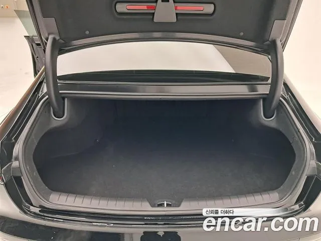 Hyundai Grandeur GN7 — Фото автомобиля 18