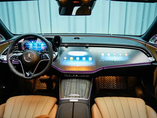 Mercedes-Benz E-Class — Фото автомобиля 5