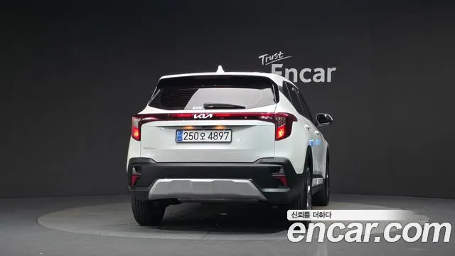 Kia Seltos Новый Seltos Бензин 2.0 2WD — Фото автомобиля 4