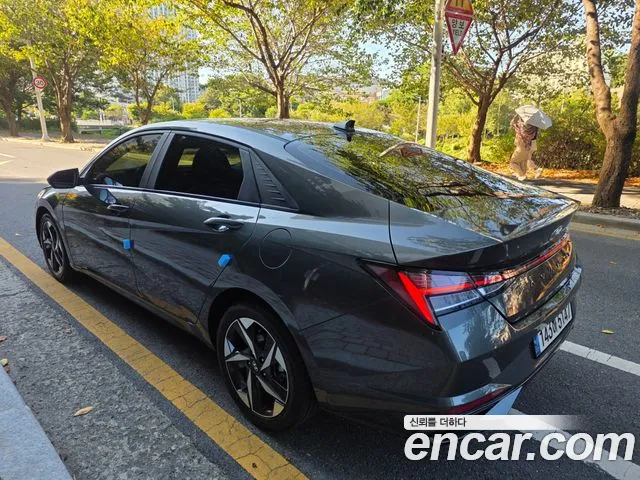 Hyundai Avante CN7 — Фото автомобиля 4