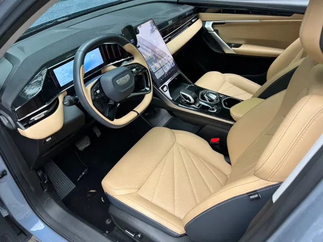 Geely Boyue L — Фото автомобиля 8