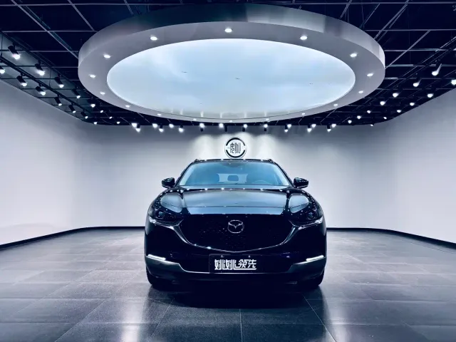 Mazda CX-30 — Фото автомобиля 2