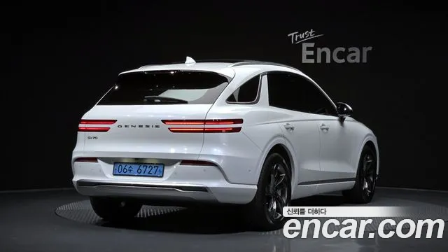 Genesis GV70 Electrified — Фото автомобиля 2