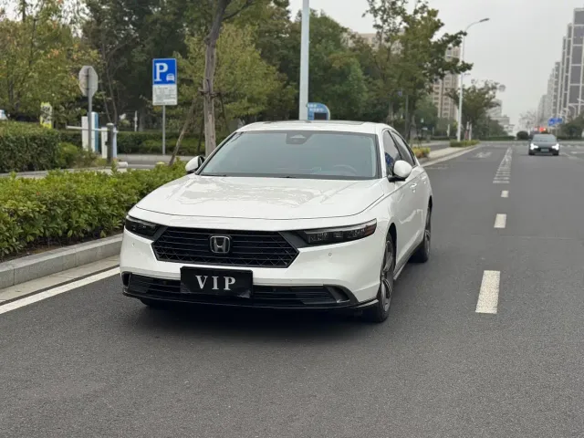 Honda Accord — Фото автомобиля 2