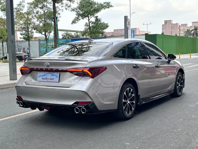 Toyota Avalon — Фото автомобиля 5