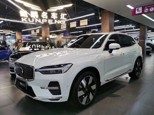 Фотография автомобиля — Volvo XC60