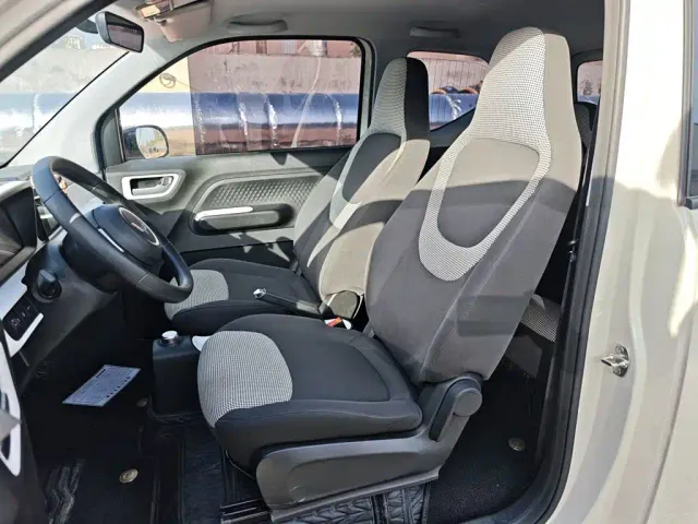 Wuling Hongguang Mini EV — Фото автомобиля 14