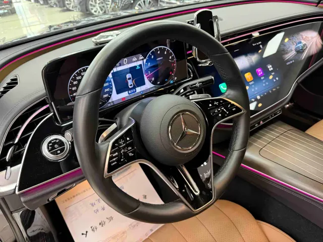 Mercedes-Benz E-Class — Фото автомобиля 7