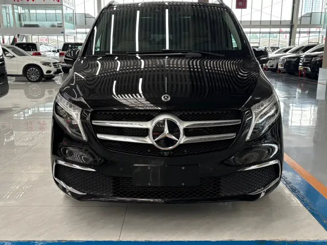 Mercedes-Benz V-Class — Фото автомобиля 2