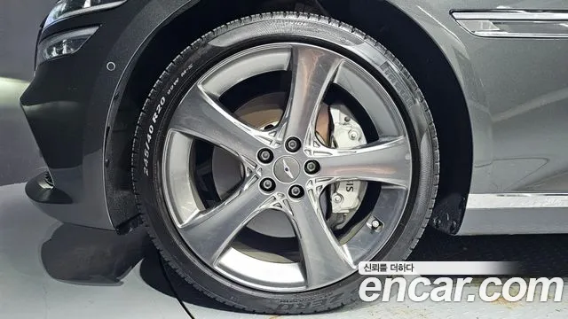 Genesis G80 RG3 — Фото автомобиля 4